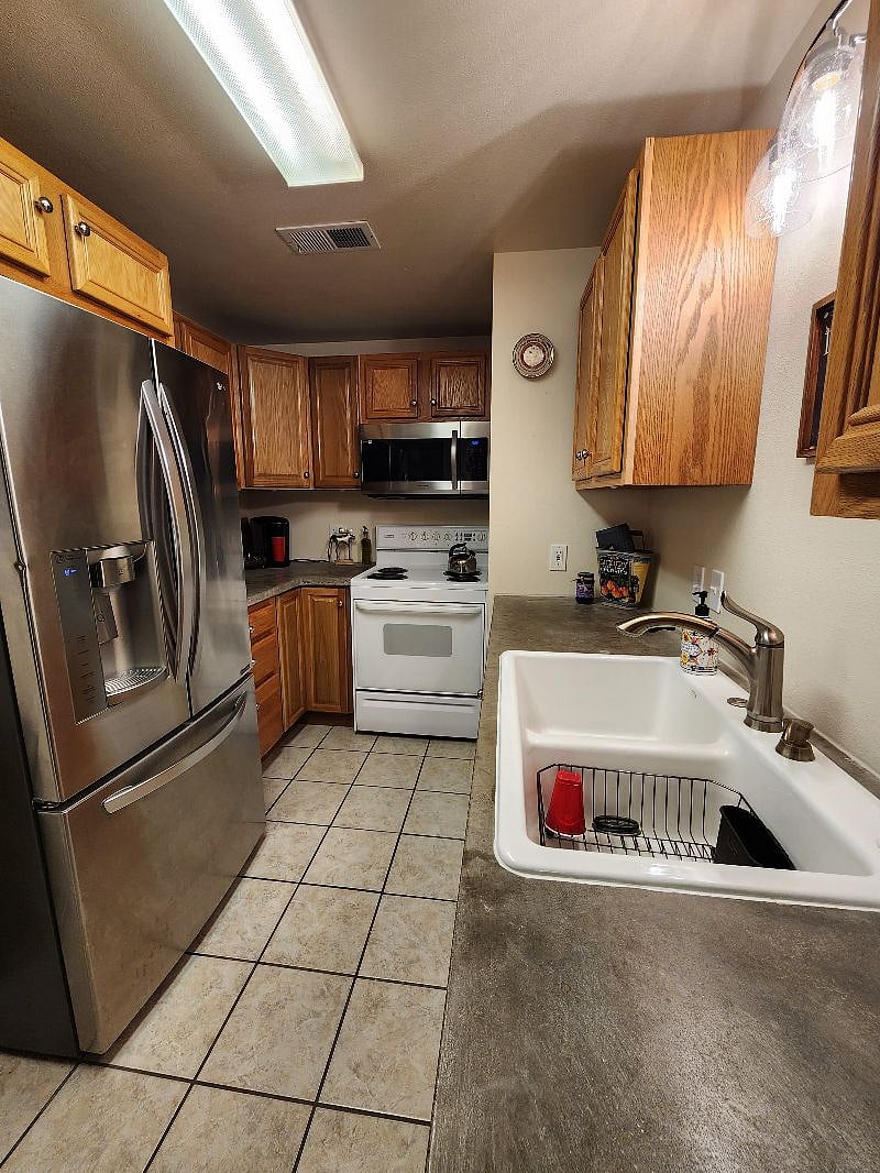 Furnished Finder property 542126_1 photo 10