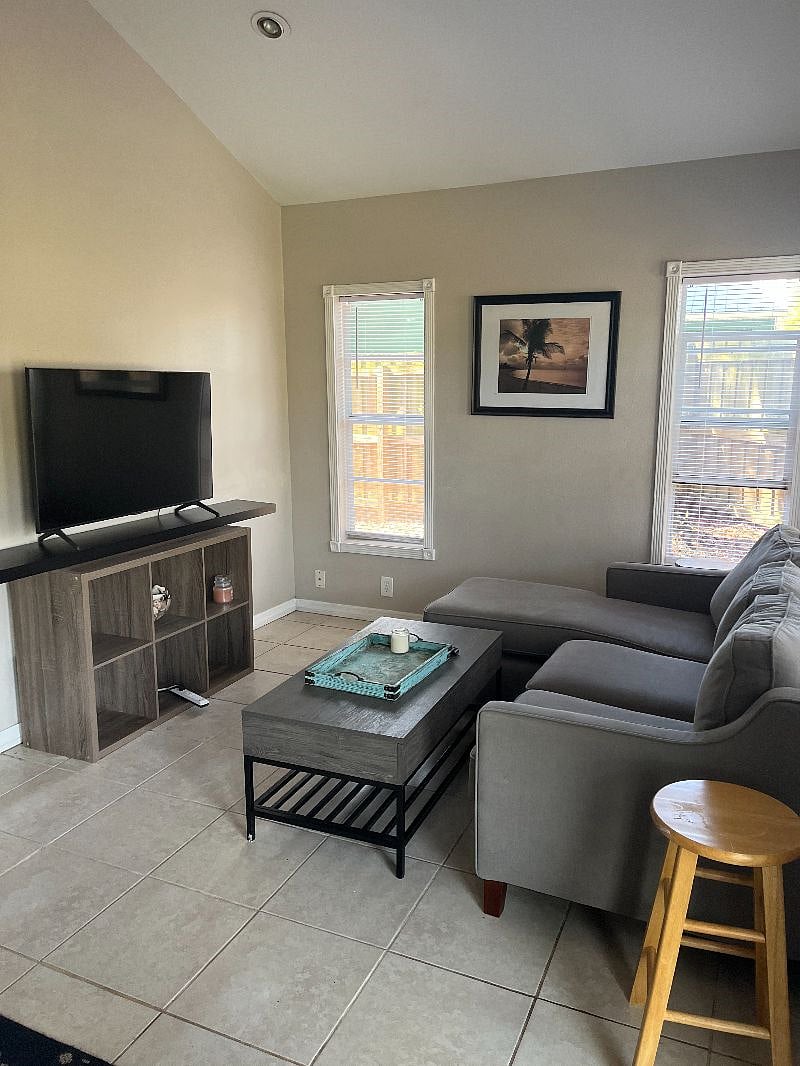 Furnished Finder property 542170_1 photo 5