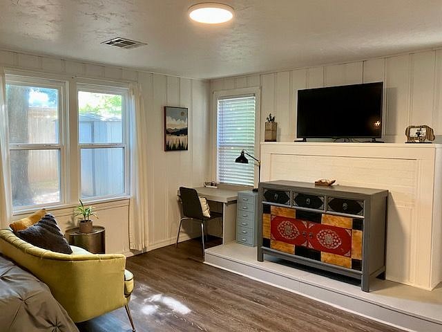 Furnished Finder property 542176_1 photo 3