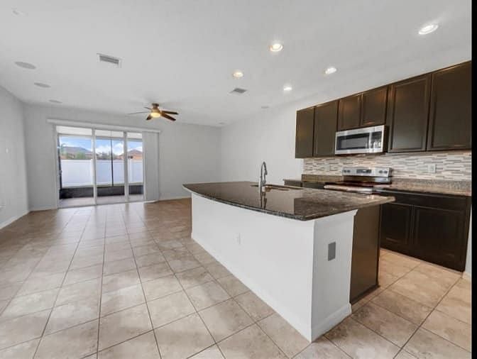 Furnished Finder property 542192_1 photo 6