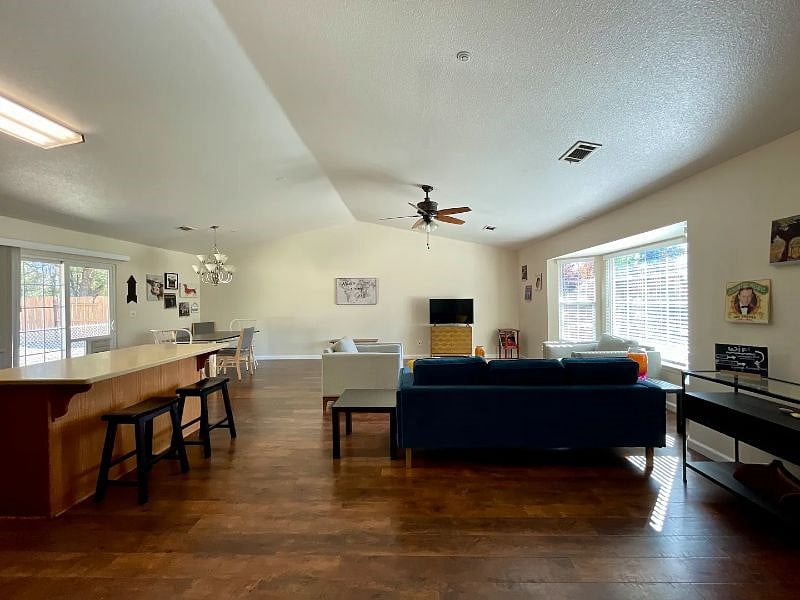 Furnished Finder property 542235_1 photo 4