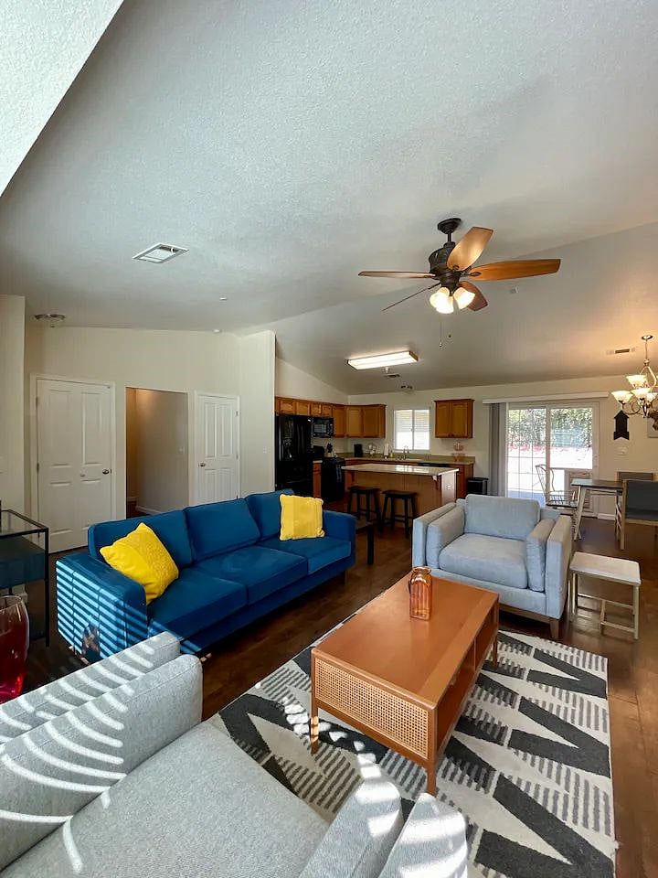 Furnished Finder property 542235_1 photo 3