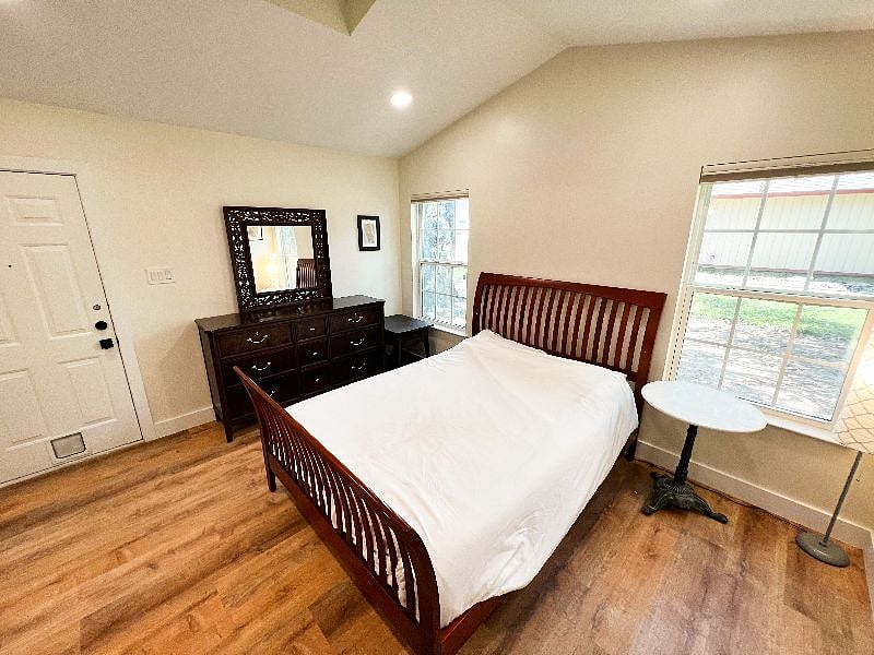 Furnished Finder property 542237_1 photo 4