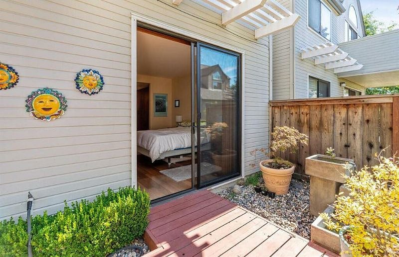 Furnished Finder property 542330_1 photo 25