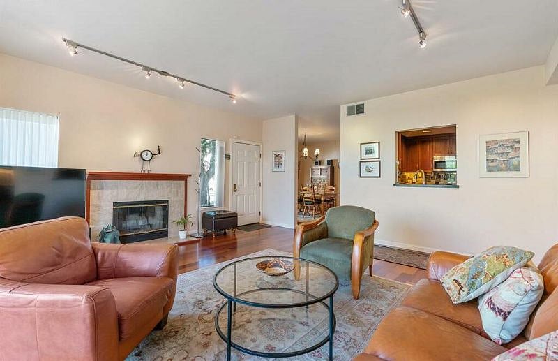 Furnished Finder property 542330_1 photo 26