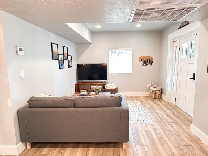 Furnished Finder property 542355_1 photo 4