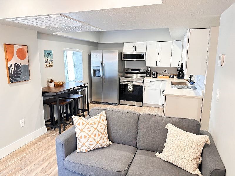 Furnished Finder property 542355_1 photo 6