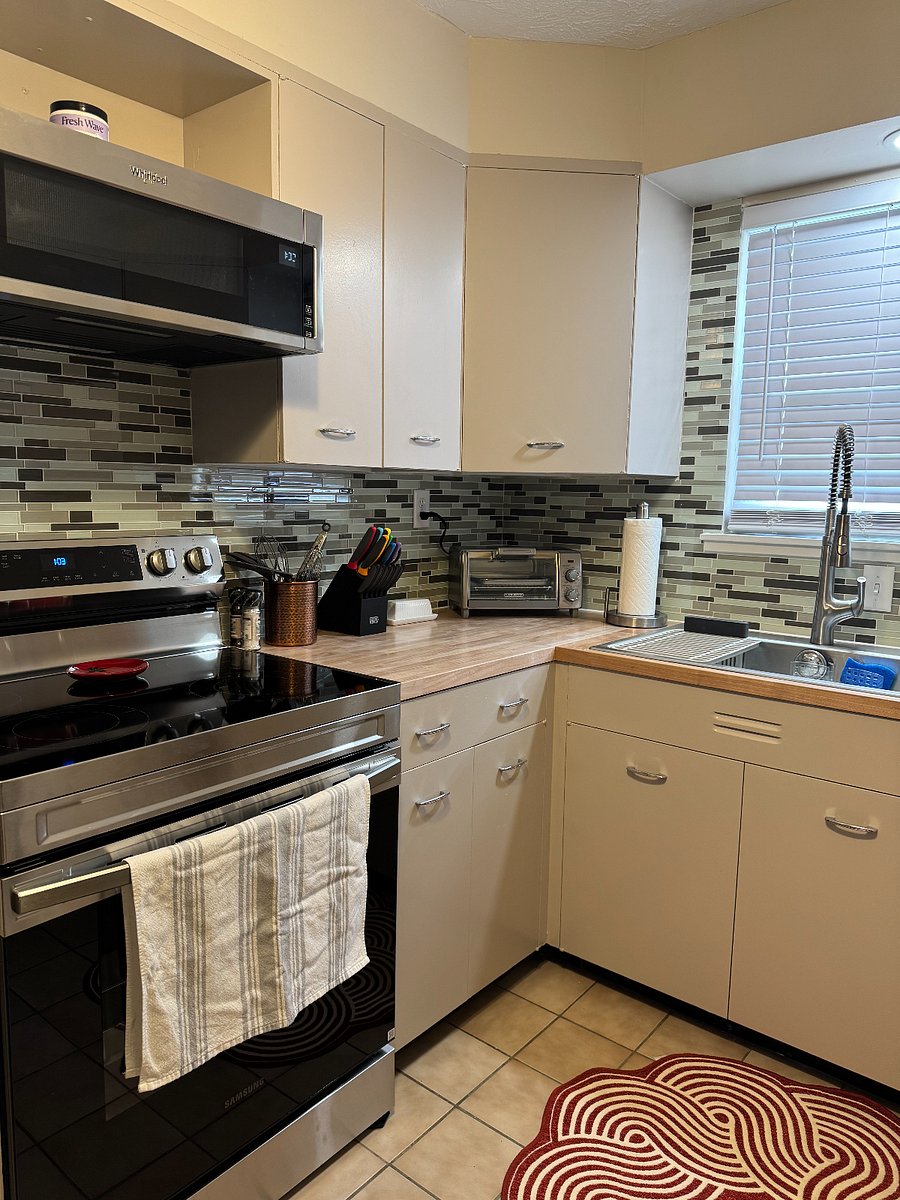 Furnished Finder property 542394_5 photo 14