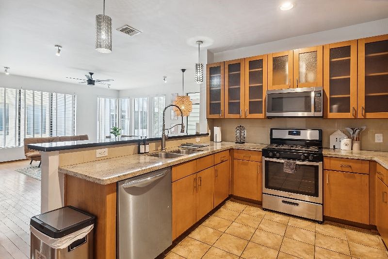 Furnished Finder property 542421_1 photo 23