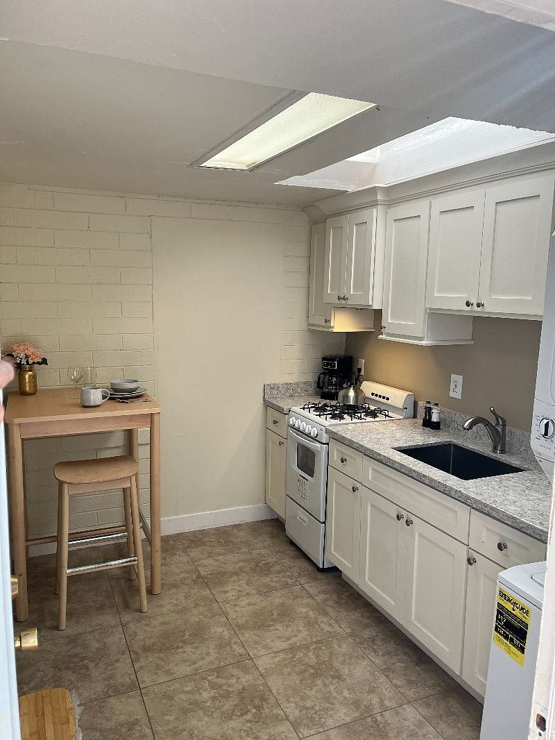 Furnished Finder property 542447_1 photo 3