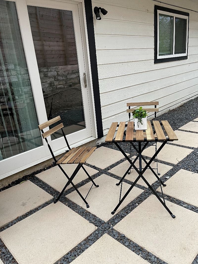 Side patio