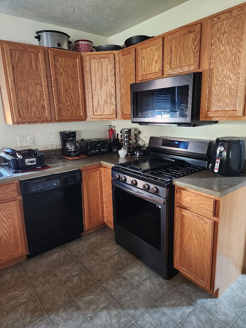 Furnished Finder property 542598_1 photo 13