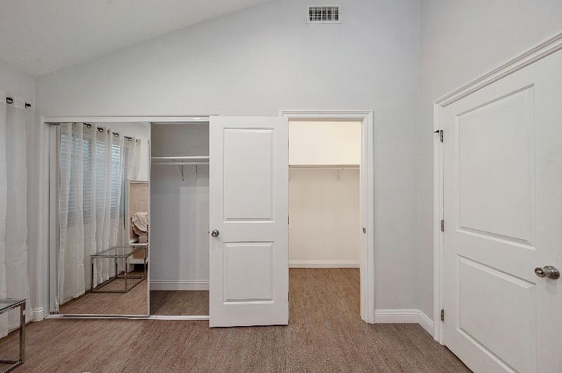 Furnished Finder property 542606_1 photo 36