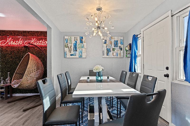 Gather around the kitchen on our three vibrant yellow barstools for a cheerful and sociable dining experience.