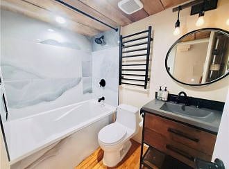 Bathroom - Main Floor