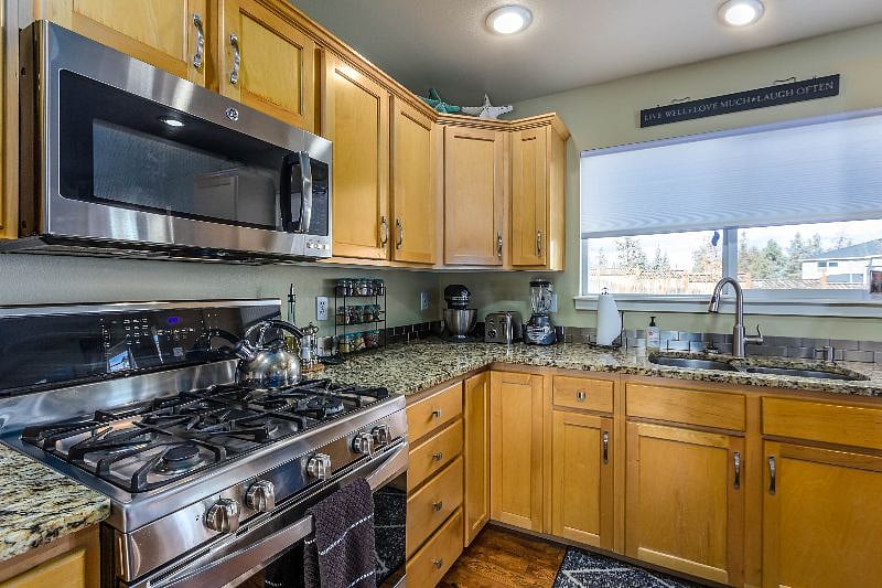Furnished Finder property 542725_1 photo 3