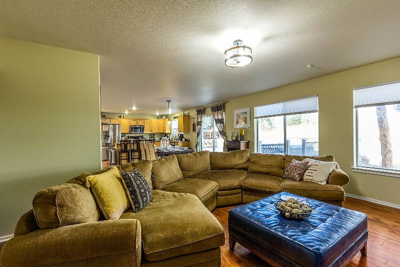 Furnished Finder property 542725_1 photo 6