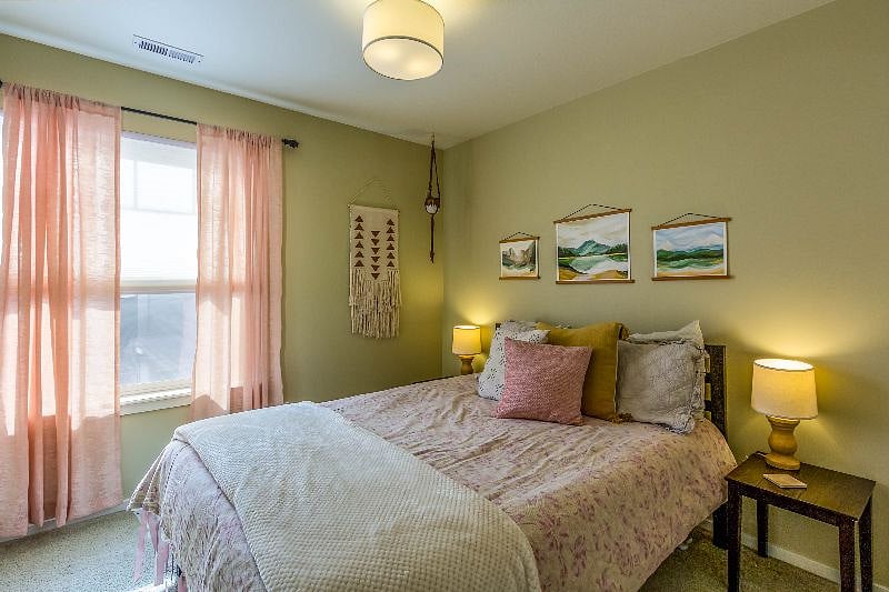 Furnished Finder property 542725_1 photo 14