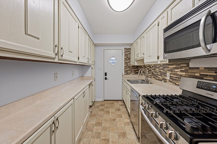 Furnished Finder property 542873_1 photo 6