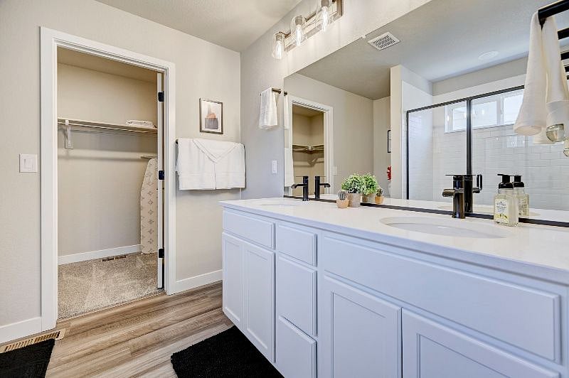 Furnished Finder property 542893_1 photo 22