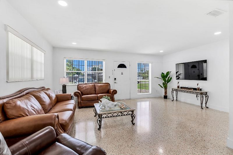 Furnished Finder property 542924_1 photo 5