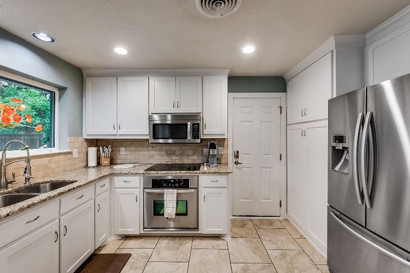 Furnished Finder property 542977_1 photo 3