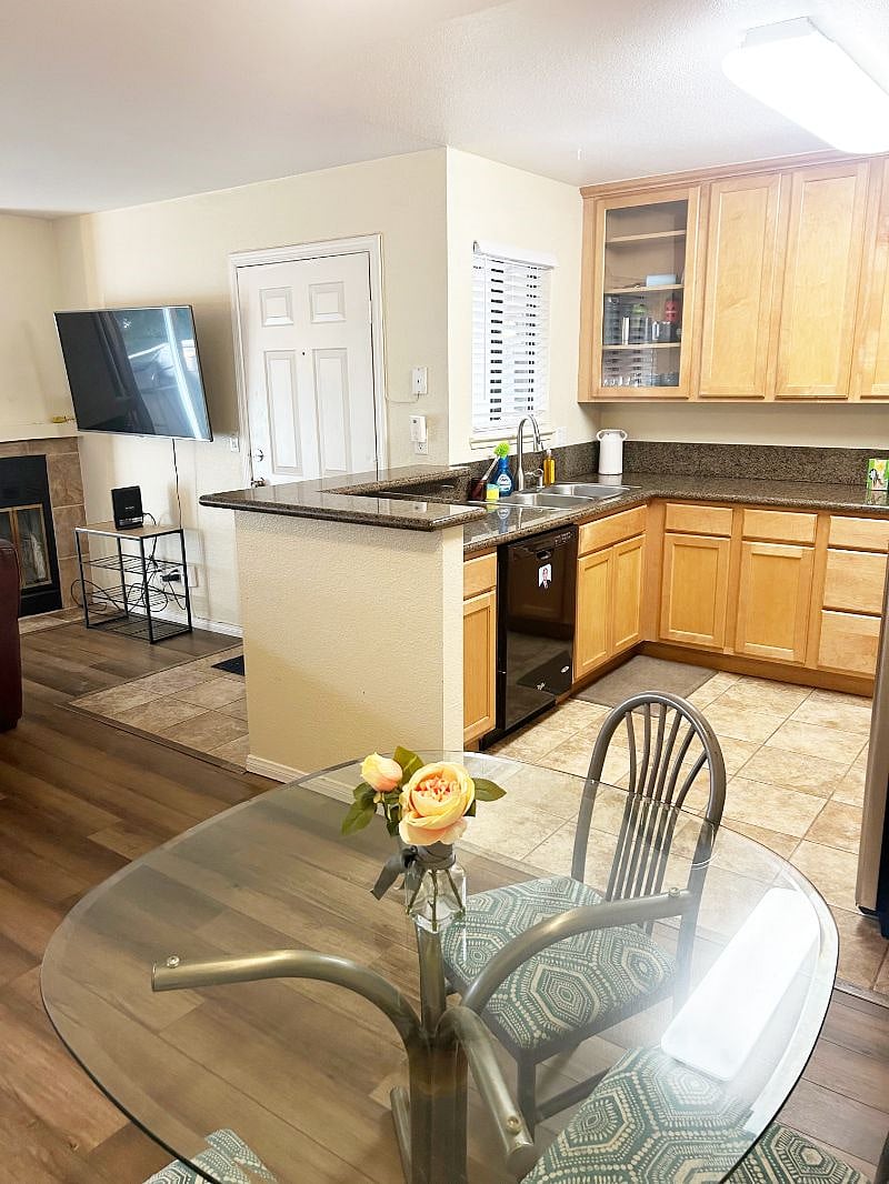 Furnished Finder property 543097_1 photo 9