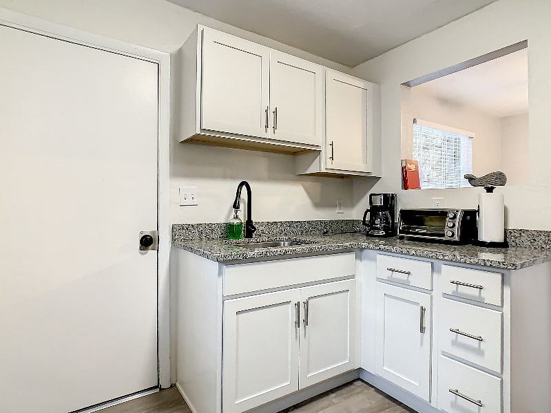 Furnished Finder property 543100_1 photo 16