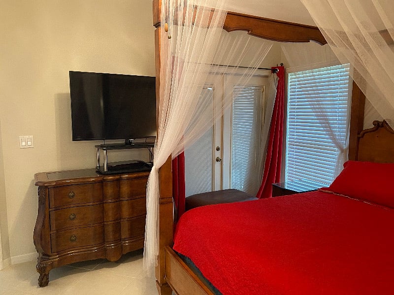 Master large tv and dvd console