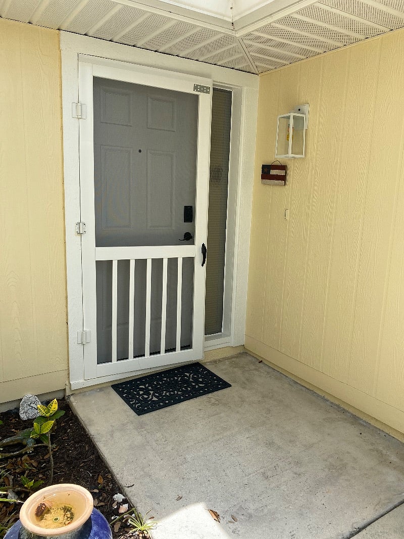 Screen door for fresh air