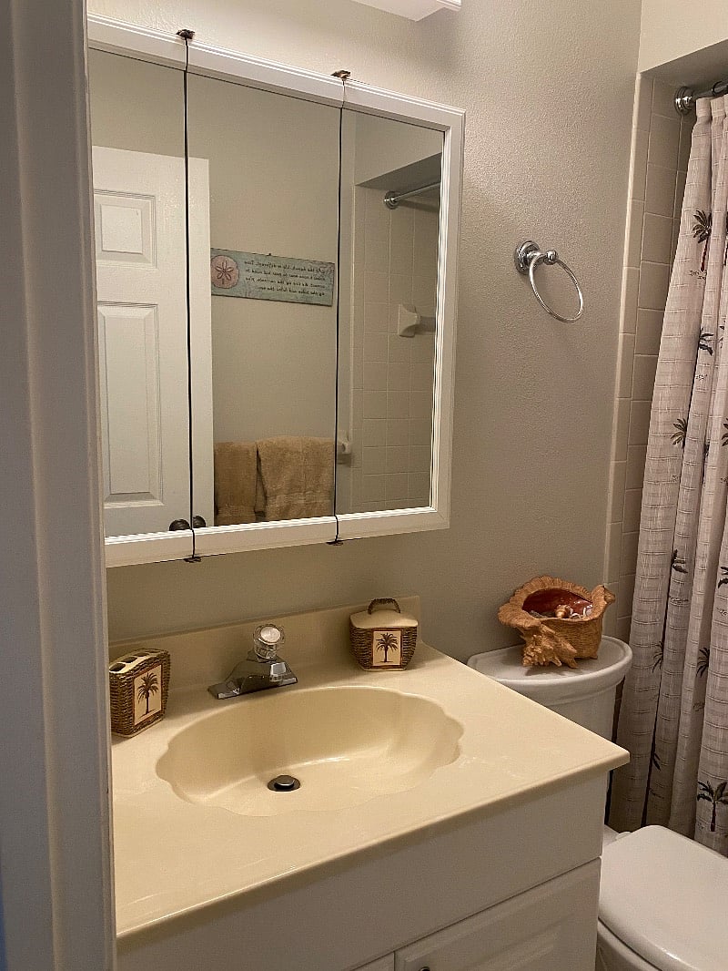 Second bath large cabinets
