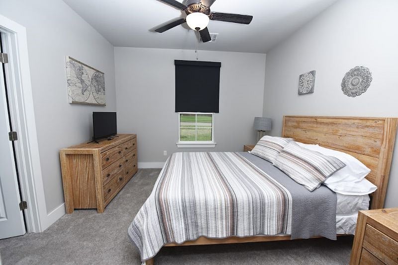 Queen Suite Two With Lots of Space, Ceiling Fan, and Large Walk-In Closet