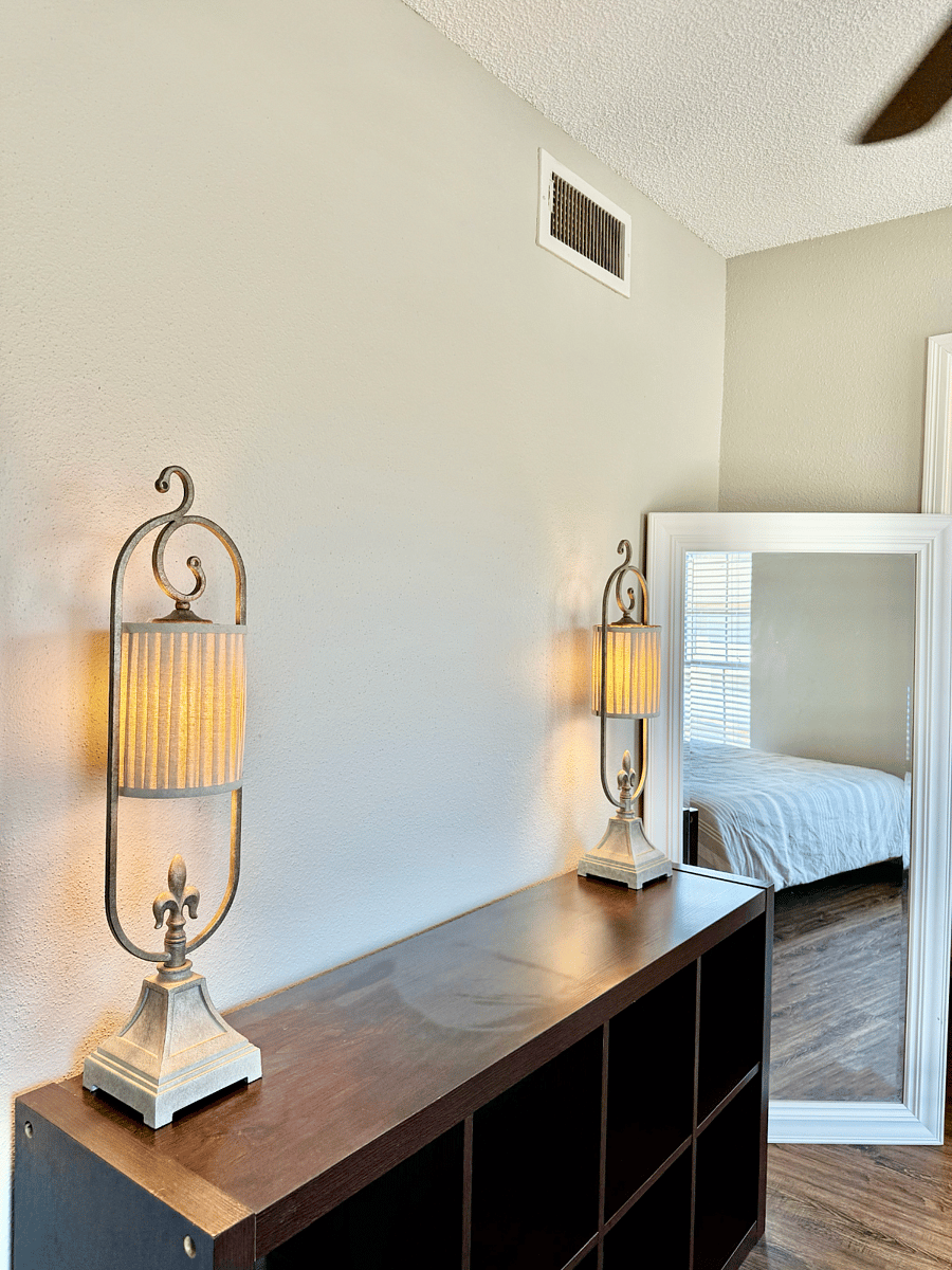 Secondary bedroom