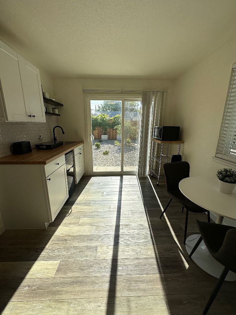 Furnished Finder property 543629_1 photo 8