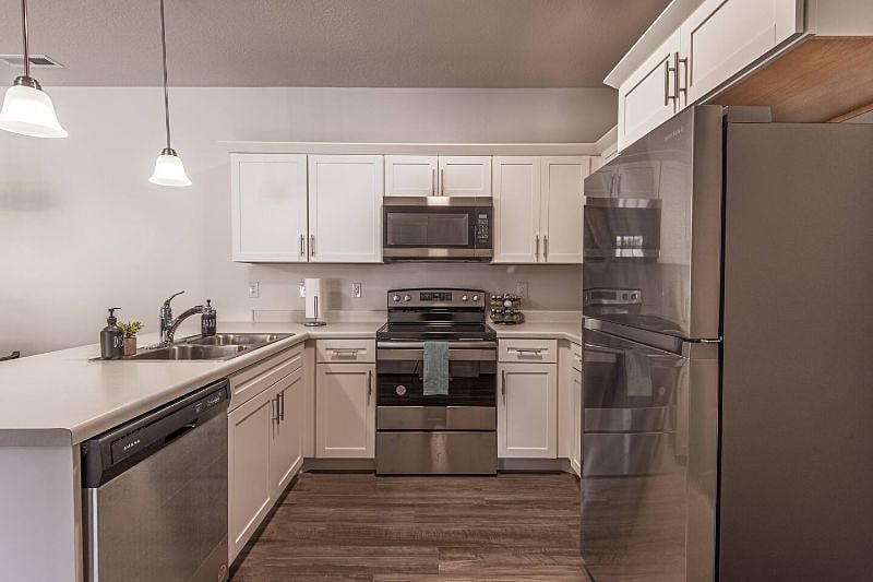 Furnished Finder property 543692_1 photo 3