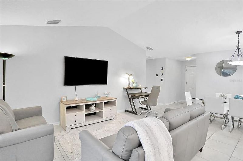 Furnished Finder property 543816_1 photo 6