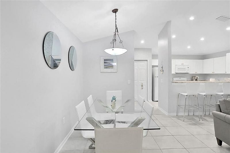 Furnished Finder property 543816_1 photo 9
