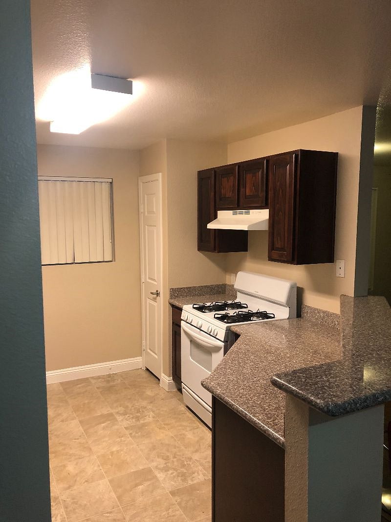 Furnished Finder property 543848_2 photo 7