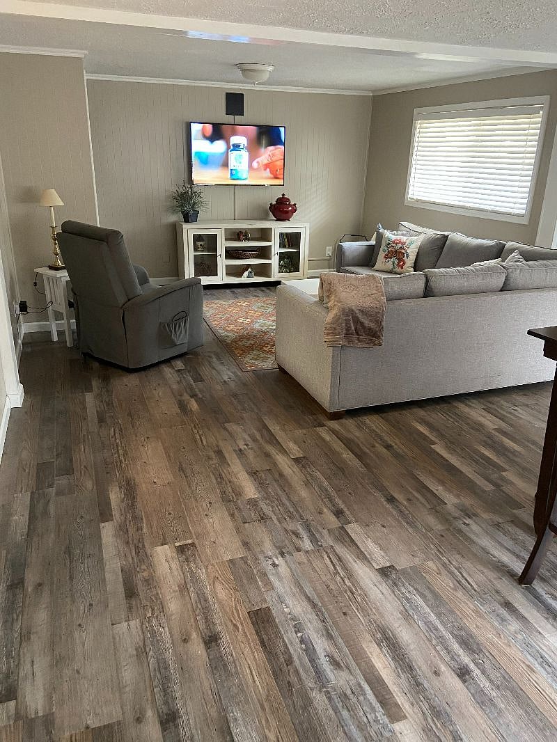 Upstairs Livingroom