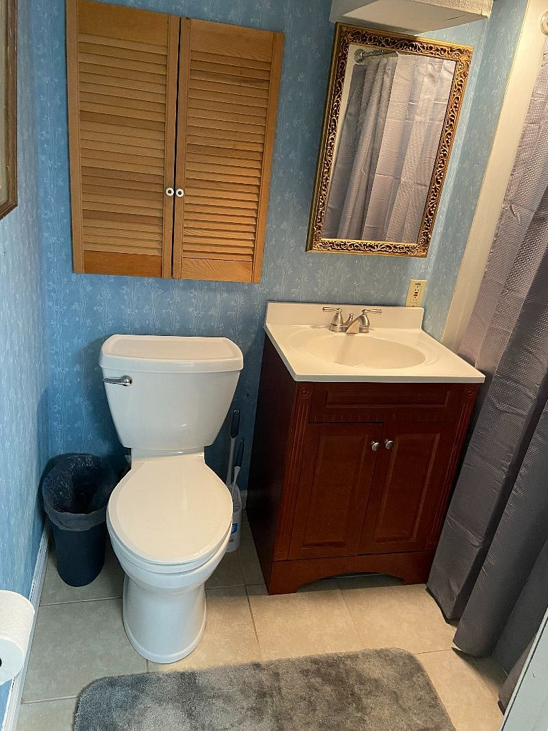Basement full bathroom