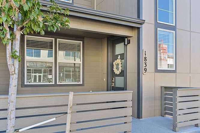 Furnished Finder property 543947_1 photo 3