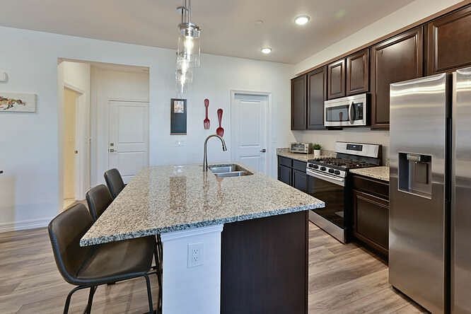 Furnished Finder property 543947_1 photo 11