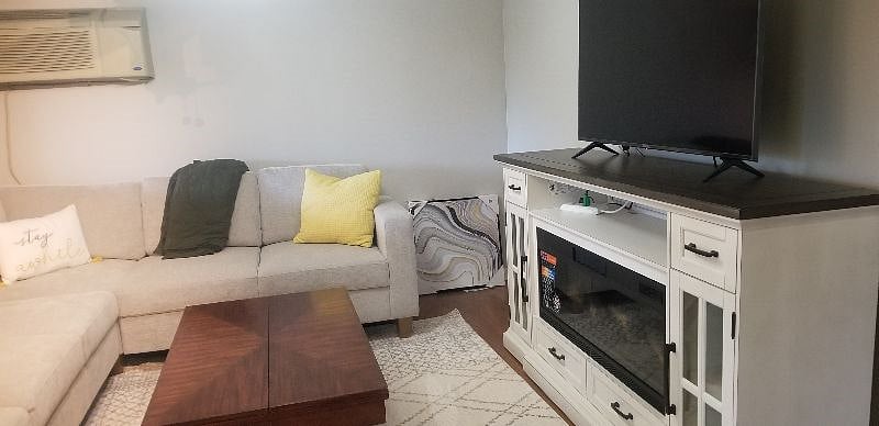 Furnished Finder property 543961_1 photo 3