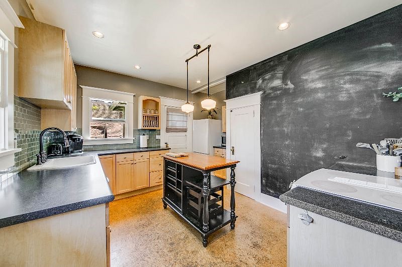 Furnished Finder property 543971_1 photo 9