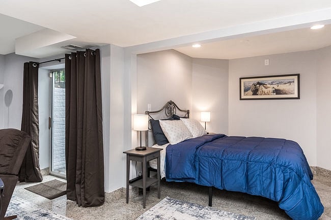 Bedroom with Queen Bed