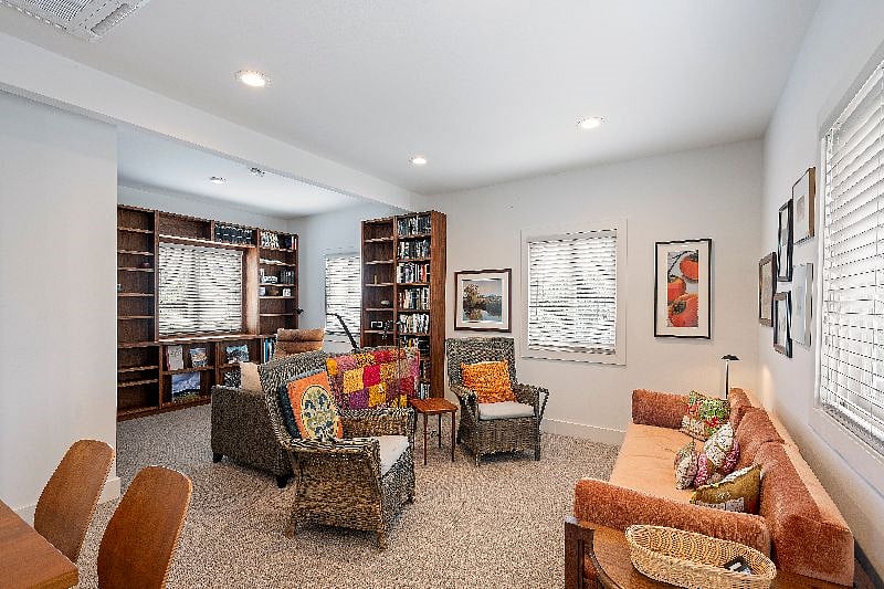 Furnished Finder property 544051_1 photo 2