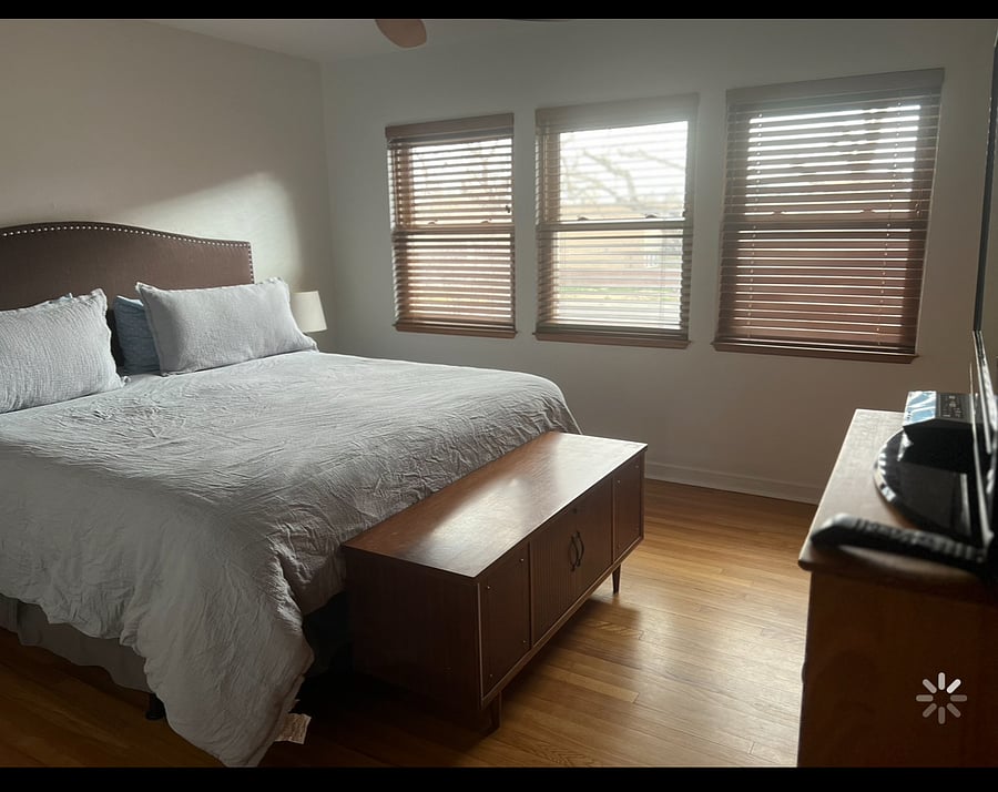 King Sized Bed-1st Bedroom