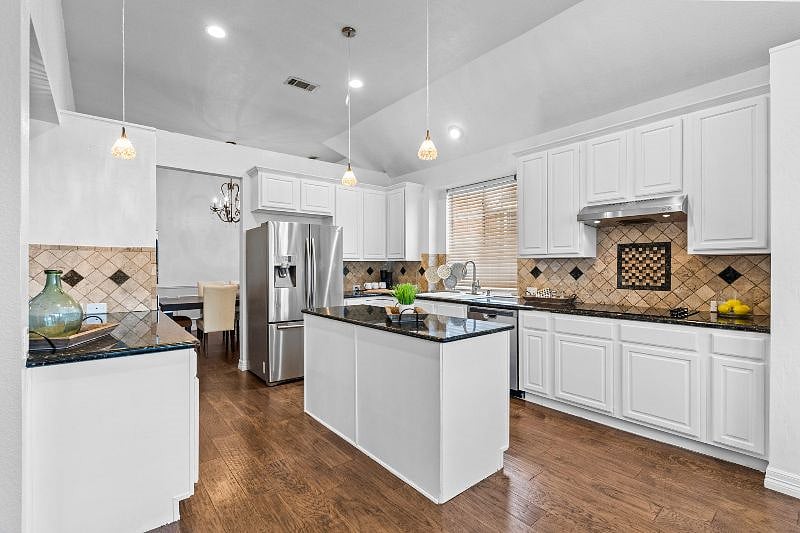 Furnished Finder property 544137_1 photo 12