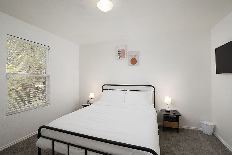 Furnished Finder property 544202_1 photo 33