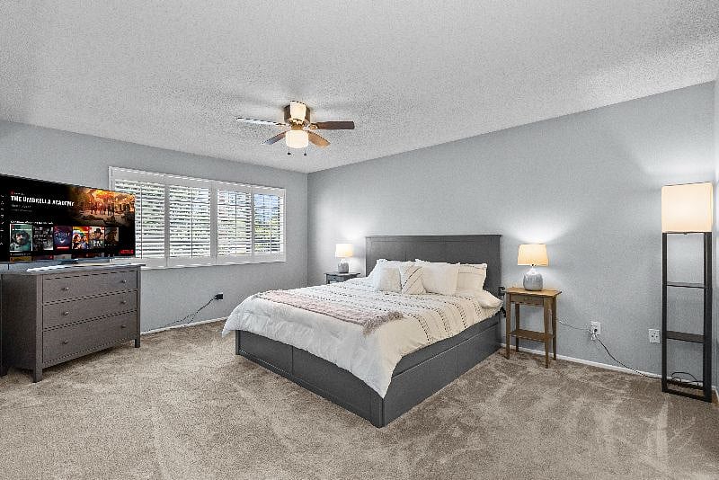 Master Bedroom Loft (Upstairs)